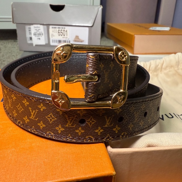 Brand New Louis Vuitton M9943 Sanchur Martier Belt - Picture 2 of 5
